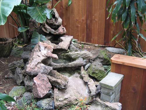 Corner fountain is placed to enhance prosperity 